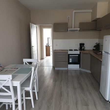 Chill House Apartman Eger Extérieur photo